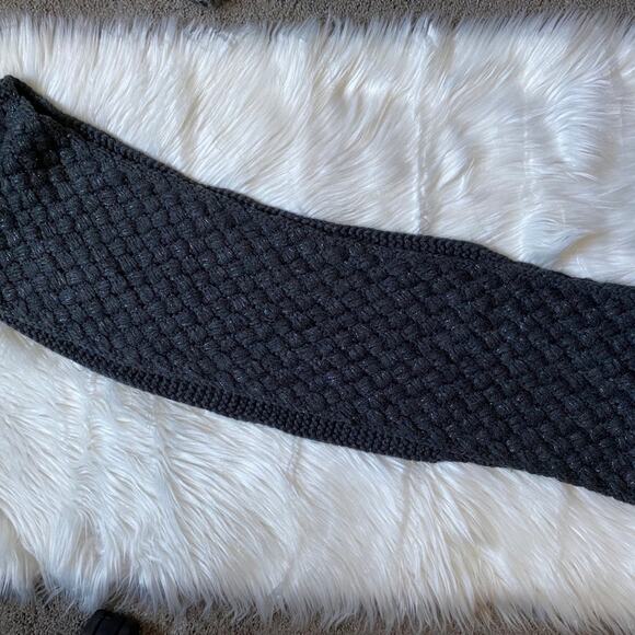 Gray Chunky Infinity Womens Scarf - Picture 2 of 7